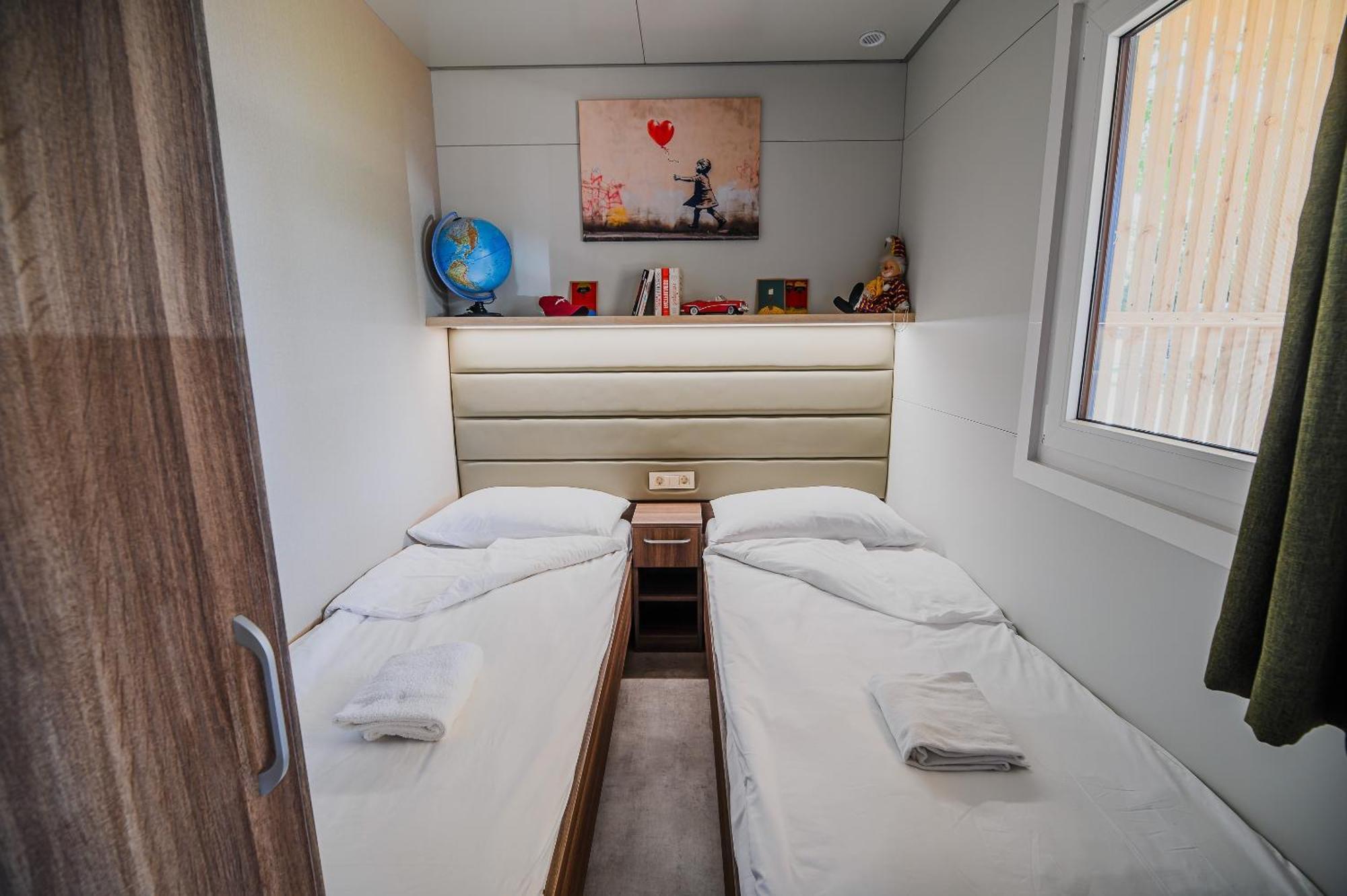 Premium Mobile Homes With Thermal Riviera Tickets Чатеж об Сави Стая снимка